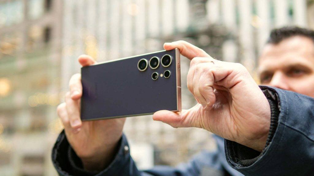 Как выбрать идеальный смартфон для мобильной фотографии: 5 ключевых характеристик (2025) 5 Какой смартфон выбрать для профессиональной мобильной фотографии