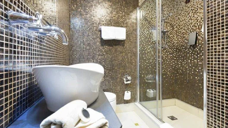 Модная плитка для ванной: модная или красивая? (2025) 8 модная плитка для ванной