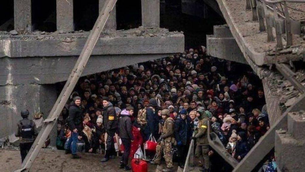 Stand With Ukraine 7 support ukrainian refugees